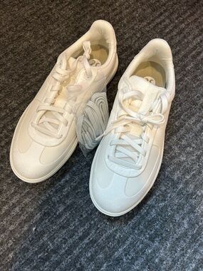 lululemon athletica Women's Cityverse Sneakers